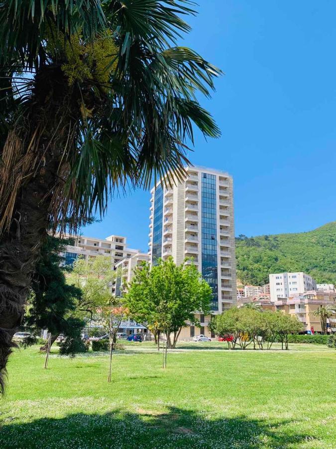Lux Beach Apartment Будва Екстер'єр фото
